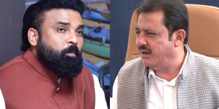 ಜಮೀರ್ ಬಳ್ಳಾರಿಗೆ ಬಂದಿರೋದು ಕೇವಲ ಒಂದು ಬಾರಿ – ಬೆಸ್ಟ್ ಸಚಿವ ಹೇಗಾಗ್ತಾರೆ ..? : ರಾಮುಲು ಗರಂ 