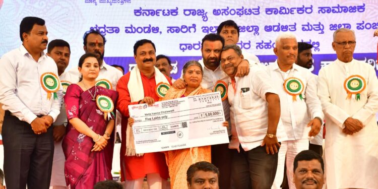 ಅಸಂಘಟಿತ ಕಾರ್ಮಿಕರ ಕಲ್ಯಾಣಕ್ಕಾಗಿ ಸರ್ಕಾರದಿಂದ ಕ್ರಾಂತಿಕಾರಕ ಯೋಜನೆ ಜಾರಿ ಕಾರ್ಮಿಕ ಸಚಿವ ಸಂತೋಷ್‌ ಲಾಡ್‌