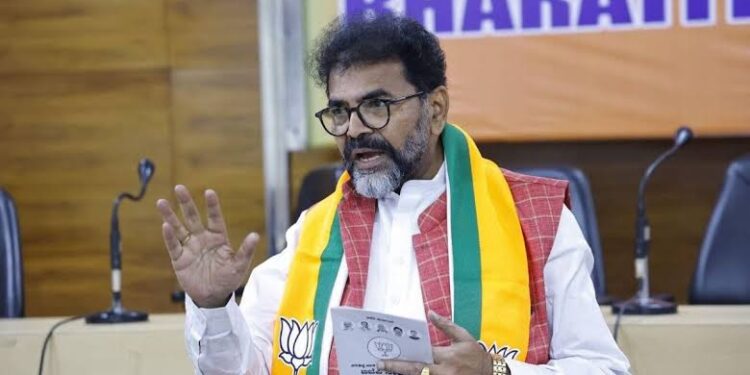 ಒಳಮೀಸಲಾತಿ ಜನರ ಪರವಾಗಿಲ್ಲ – ರಾಜಕೀಯ ಲಾಭವಷ್ಟೇ ಉದ್ದೇಶ : ಛಲವಾದಿ ನಾರಾಯಣಸ್ವಾಮಿ