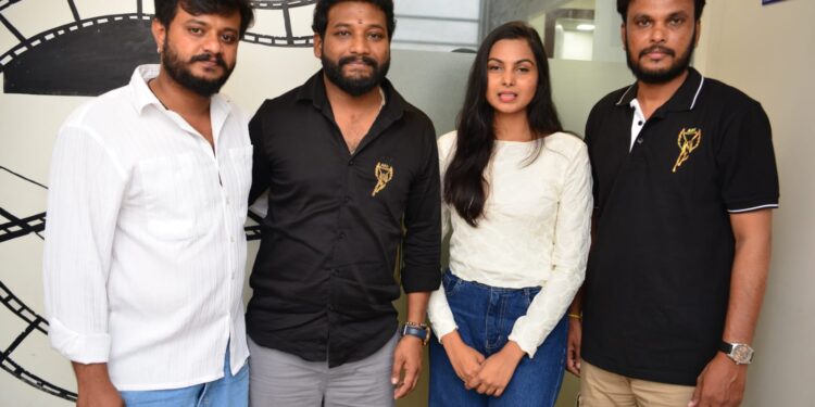 ಮೊದಲ ಹಾಡಿನಲ್ಲಿ “ನೋಡಿದ್ದು ಸುಳ್ಳಾಗಬಹುದು” .