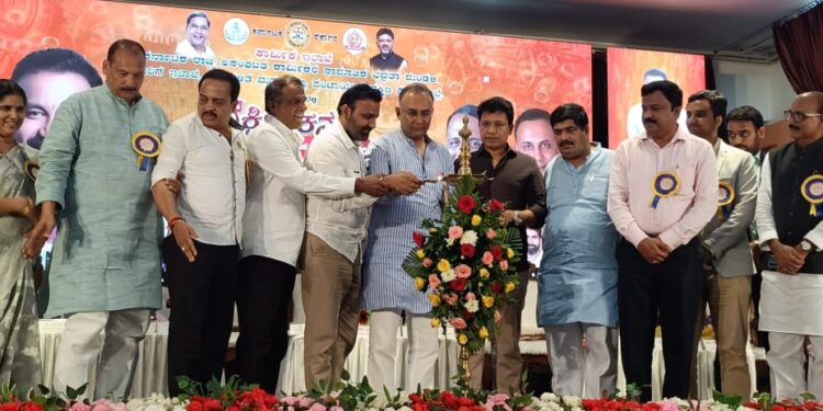 ಉಡುಪಿ ಜಿಲ್ಲಾ ಪ್ರವಾಸ ಕೈಗೊಂಡಿರುವ ಮಾನ್ಯ ಕಾರ್ಮಿಕ ಸಚಿವರಾದ ಶ್ರೀ ಸಂತೋಷ್ ಲಾಡ್