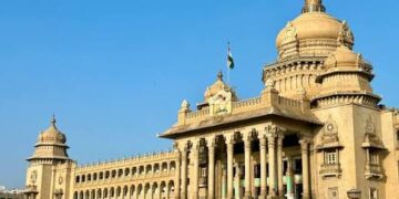 “ಶಕ್ತಿ ಕೇಂದ್ರ”ದ ಮುಂದೆ ಡಕಾಯಿತಿ ಮತ್ತು ಗುಂಪು ಗಲಾಟೆ