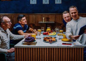 ಭಾರತ್‌ – ಪಾಕ್‌ ಹ್ಯಾಂಡ್‌ಶೇಕ್‌ ಬಗ್ಗೆ ತಲೆಕೆಡಿಸಿಕೊಂಡ ಇಂಗ್ಲೆಂಡ್‌ ಮಾಜಿ ಆಟಗಾರರು : ಸಂಭಾಷಣೆಯಲ್ಲಿ ಚರ್ಚೆ ಮಾಡಿದ್ದೇನು..?