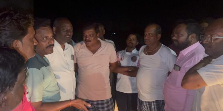 ಬೋರಗಾಂವ‌ನಲ್ಲಿ ವಿದ್ಯುತ ಕಡಿತ್ ಸಮಸ್ಯೆಗಳ ಕುರಿತು ಗ್ರಾಮಸ್ಥರ ಆಕ್ರೋಶ