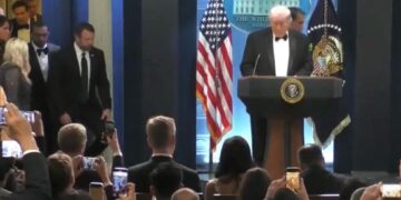 ಡೊನಾಲ್ಡ್ ಟ್ರಂಪ್ ಮೇಲೆ ಗುಂಡಿನ ದಾಳಿ: ಅಮೆರಿಕ ರಾಜಕೀಯದಲ್ಲಿ ಆತಂಕ