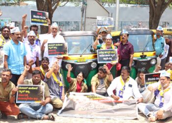 ಆಟೋ ಚಾಲಕರ ನೋವು, ಸಂಕಷ್ಟ ಈ ಸರ್ಕಾರಕ್ಕೆ ಅರ್ಥವಾಗುತ್ತಿಲ್ಲ : ಆಪ್‌ ಆಕ್ರೋಶ..!