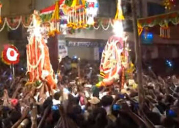 ಚಿತ್ರದುರ್ಗದಲ್ಲಿ ಅಕ್ಕ–ತಂಗಿಯರ ಅಪರೂಪದ ಭೇಟಿ: ಭಕ್ತಿ, ಸಂಪ್ರದಾಯ ಮತ್ತು ಭಾವನೆಗಳ ಸಂಗಮ