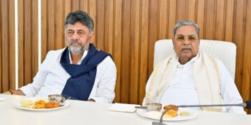 ಸಿಎಂ ನಿವಾಸದಲ್ಲಿ ಉಪಹಾರ ರಾಜಕೀಯ: ಡಿಕೆಶಿ-ಸಿದ್ದರಾಮಯ್ಯ ಭೇಟಿ ಕುತೂಹಲ