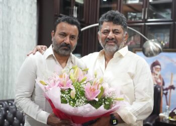 ನಿಯೋಜಿತ ಸಿಎಂ ಡಿ ಕೆ ಶಿವಕುಮಾರ್‌ಗೆ ಸಂತೋಷ್‌ ಲಾಡ್‌ ಶುಭಾಶಯ : ಸಚಿವ ಸ್ಥಾನದ ಬಗ್ಗೆ ಏನಂದ್ರು..?