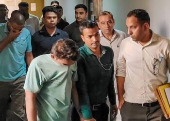 ನೀಟ್ ಪೇಪರ್ ಲೀಕ್‌ಗೆ ಹೊಸ ಟ್ವಿಸ್ಟ್ : ಒಂದೇ ಕುಟುಂಬದ 5 ಮಂದಿ ಸತತ ಎರಡು ವರ್ಷ ಪಾಸ್!