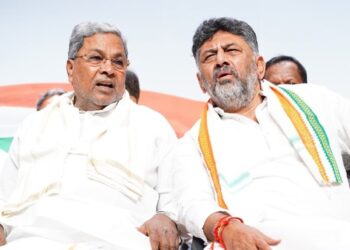 ಸಿದ್ದರಾಮಯ್ಯ ರಾಜೀನಾಮೆಗೆ ಸಿದ್ಧವಾಯ್ತಾ ವೇದಿಕೆ..? : ದೆಹಲಿಯ ಸಭೆಯಲ್ಲಿ ಏನೇನಾಯ್ತು? ಇನ್‌ಸೈಡ್‌ ಡೀಟೆಲ್ಸ್‌ ಇಲ್ಲಿದೆ..