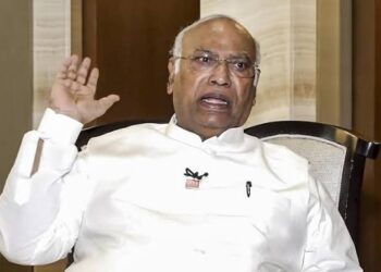 ಆರ್‌ಎಸ್‌ಎಸ್‌ ನೋಂದಣಿ ಕಡ್ಡಾಯವೇ? ಖರ್ಗೆ-ಬಿಜೆಪಿ ನಡುವೆ ತೀವ್ರ ವಾಗ್ಯುದ್ಧ