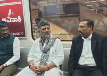 ಮೆಟ್ರೋದಲ್ಲಿ ಪ್ರಯಾಣಿಸಿದ ಸಿಎಂ ಡಿಕೆ ಶಿವಕುಮಾರ್ : ಕಾರಣ ಇಲ್ಲಿದೆ ನೋಡಿ..!