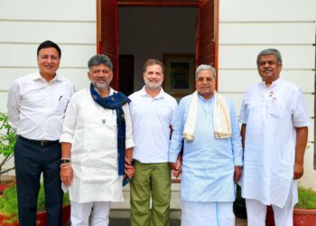ಬರ + ಸಂಪುಟ ವಿಳಂಬ ಕಾಂಗ್ರೆಸ್ ನಿರ್ಲಕ್ಷ್ಯ!‌ : ದಿಲ್ಲಿಯಲ್ಲಿ ಕೈ ನಾಯಕರನ್ನು ಕೇಳೋರೇ ಇಲ್ಲದಾಯಿತೆ..?