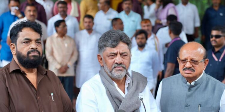 ಕಾವು ಹೆಚ್ಚಿಸಿದ ಕಾವೇರಿ ವಿವಾದ: ಸರ್ವಪಕ್ಷ ಸಭೆ ಕರೆದ ಸಿಎಂ