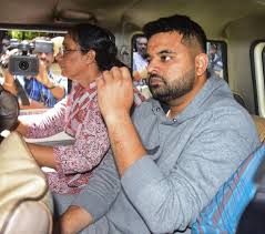 ಜೈಲಿನಲ್ಲೇ ಕಣ್ಣೀರಿಟ್ಟ ಪ್ರಜ್ವಲ್ ರೇವಣ್ಣ; ಪೆರೋಲ್ ಅರ್ಜಿಯ ಮೇಲೆ ಇಂದು ನಿರ್ಧಾರ ಸಾಧ್ಯ 