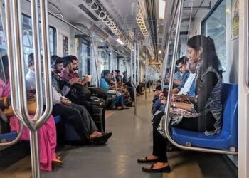 ಹೆಡ್‌ಫೋನ್ ಇಲ್ಲದೆ ಹಾಡು ಕೇಳಿದ್ರೆ ಭಾರೀ ದಂಡ; ಮೆಟ್ರೋ ಪ್ರಯಾಣಿಕರಿಗೆ ಹೊಸ ರೂಲ್ಸ್