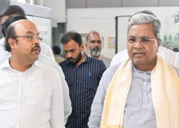 ಈ ವಯಸ್ಸಲ್ಲಿ ಚುನಾವಣೆಗೆ ನಿಲ್ಲಿ ಅಂತ ಹೇಳಲ್ಲ: ಸಿದ್ದರಾಮಯ್ಯ ಚುನಾವಣಾ ನಿವೃತ್ತಿ ಬಗ್ಗೆ ಯತೀಂದ್ರ ಶಾಕಿಂಗ್ ಹೇಳಿಕೆ