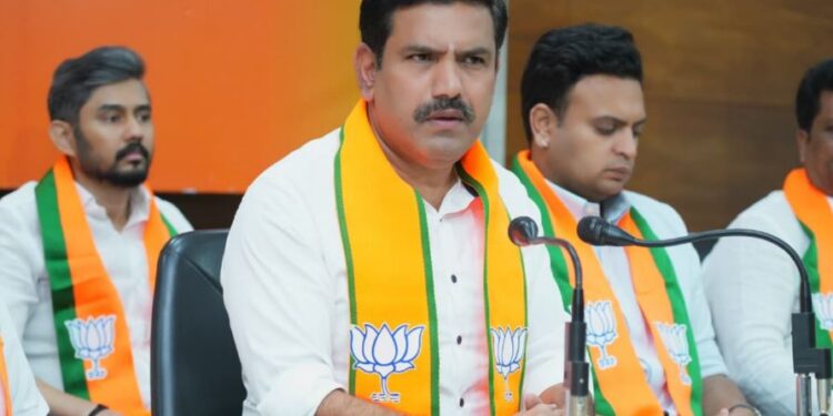 ಕಾಂಗ್ರೆಸ್‌ನಲ್ಲಿ ರೇಟ್ ಫಿಕ್ಸ್ ಆಗಿದೆ..ಸಂಪುಟ ವಿಸ್ತರಣೆಗೆ ಡೇಟ್ ಫಿಕ್ಸ್ ಆಗ್ತಿಲ್ಲ: ವಿಜಯೇಂದ್ರ ವ್ಯಂಗ್ಯ