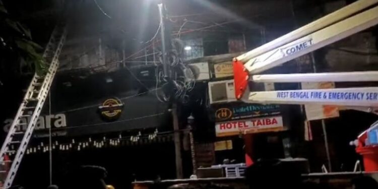 ಬೆಳ್ಳಂಬೆಳಗ್ಗೆ ಭೀಕರ ಅಗ್ನಿ ದುರಂತ: ಮಲಗಿದಲ್ಲೇ ಕಣ್ಮುಚ್ಚಿದ 9 ವಿದೇಶಿಗರು