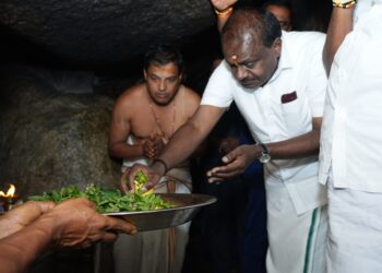 ಬಿಡದಿ ಭೂ ಹೋರಾಟಕ್ಕೆ ಹೊಸ ತಿರುವು:ಕುಮಾರಸ್ವಾಮಿ ಪ್ರಶ್ನೆ ಏನು ?