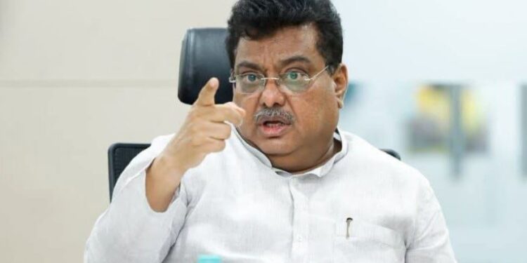 ರೈಲ್ವೆ ಚತುಷ್ಪಥ ಯೋಜನೆಯಲ್ಲಿ ರಾಜ್ಯಕ್ಕೆ ತೀವ್ರ ಅನ್ಯಾಯ: ಸಚಿವ ಎಂ.ಬಿ ಪಾಟೀಲ್‌ ಖಂಡನೆ