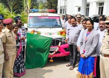 ಸಂಕಷ್ಟದಲ್ಲಿರುವ ಮಹಿಳೆಯರು, ಮಕ್ಕಳ ರಕ್ಷಣೆಗೆ ‘ಅಕ್ಕ ಪಡೆ’ ವಾಹನಕ್ಕೆ ಚಾಲನೆ