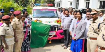 ಸಂಕಷ್ಟದಲ್ಲಿರುವ ಮಹಿಳೆಯರು, ಮಕ್ಕಳ ರಕ್ಷಣೆಗೆ ‘ಅಕ್ಕ ಪಡೆ’ ವಾಹನಕ್ಕೆ ಚಾಲನೆ