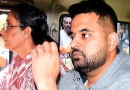 ಪ್ರಜ್ವಲ್‌ ರೇವಣ್ಣ ಬ್ಯಾರಕ್‌ಗೆ ಮೊಬೈಲ್‌ ಹೇಗೆ ಬಂತು?ಪ್ರಜ್ವಲ್‌ ರೇವಣ್ಣ ಪ್ರಕರಣದಲ್ಲಿ ಹೊರಬಿತ್ತು ಹೊಸ ಸಂಗತಿ