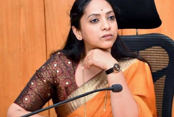 ಪವಿತ್ರಾ ಗೌಡಗೆ ಜೈಲಿನಲ್ಲಿ ರಾಜಾತಿಥ್ಯ? ಮಹಿಳಾ ಆಯೋಗದ ಅಧ್ಯಕ್ಷೆ ನಾಗಲಕ್ಷ್ಮೀ ಚೌಧರಿ ಹೇಳಿದ್ದೇನು?