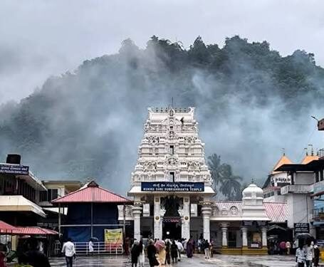 ಕುಕ್ಕೆ ಸುಬ್ರಹ್ಮಣ್ಯ ಭಕ್ತರೇ ಗಮನಿಸಿ: ಆಗಸ್ಟ್ 23, 24ರಂದು ಈ 3 ಸೇವೆಗಳು ರದ್ದು!