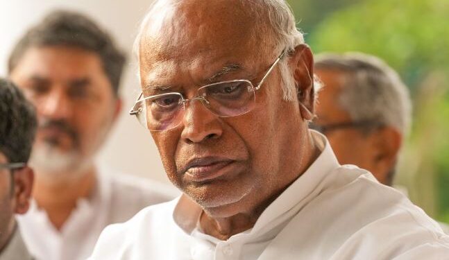 ‘ಶುದ್ದೀಕರಣ’ ವಿಷಯದಲ್ಲಿ ಪಕ್ಷದ ನಾಯಕರ ಮೌನ: ಮಲ್ಲಿಕಾರ್ಜುನ ಖರ್ಗೆ ಬೇಸರ