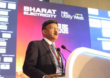 2030ರ ವೇಳೆಗೆ ಕರ್ನಾಟಕದ ವಿದ್ಯುತ್ ಸಾಮರ್ಥ್ಯ 66 ಗಿಗಾವ್ಯಾಟ್‌ಗೆ ಹೆಚ್ಚಳ, 3 ಲಕ್ಷ ಕೋಟಿ ಖಾಸಗಿ ಹೂಡಿಕೆ ನಿರೀಕ್ಷೆ: ಗೌರವ್ ಗುಪ್ತ..