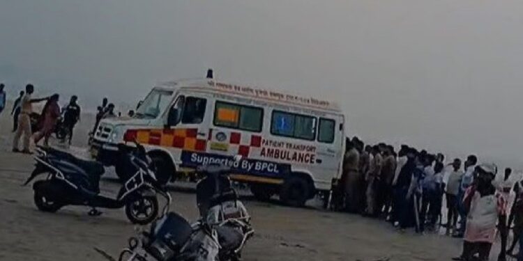 BREAKING Horrific tragedy in Maharashtra 8 students drown in the sea