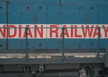 Fine and jail term for playing loud music on trains Strict order from Railways