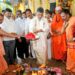 CM D.K. Shivakumar visits Suttur Branch Matha ahead of Jamboosavari; offers special prayers.